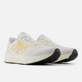 Tênis de Corrida New Balance Fuelcell Propel V5 Bege Claro / Laranja - Feminino